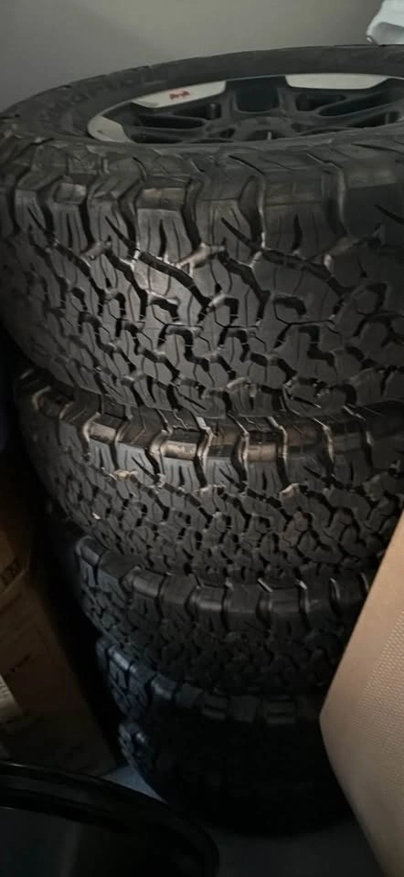 BFGoodrich All-Terrain T/A KO2 Tires and Jeep Rubicon Wheels - photo 2