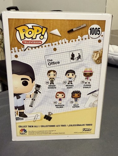 Funko Pop! Vinyl: The Office - Survivor Man Michael Scott #1005 - photo 3