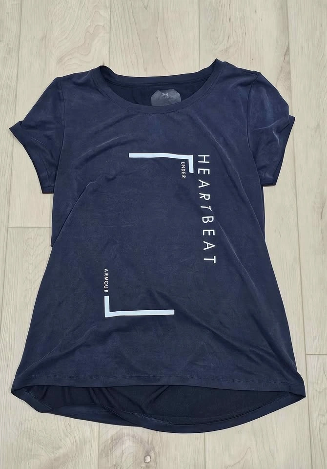 2 Under Armour Women's Athletic T-Shirt [Large] for $15 - photo 4