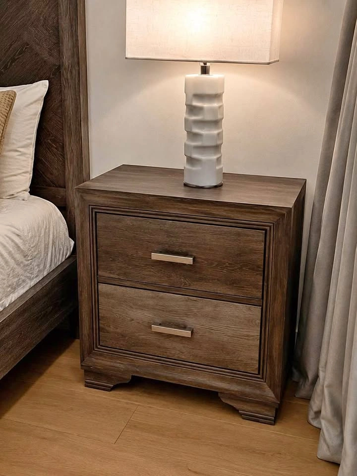 2 Solid Wood Night Tables + 2 Matching Table Lamps