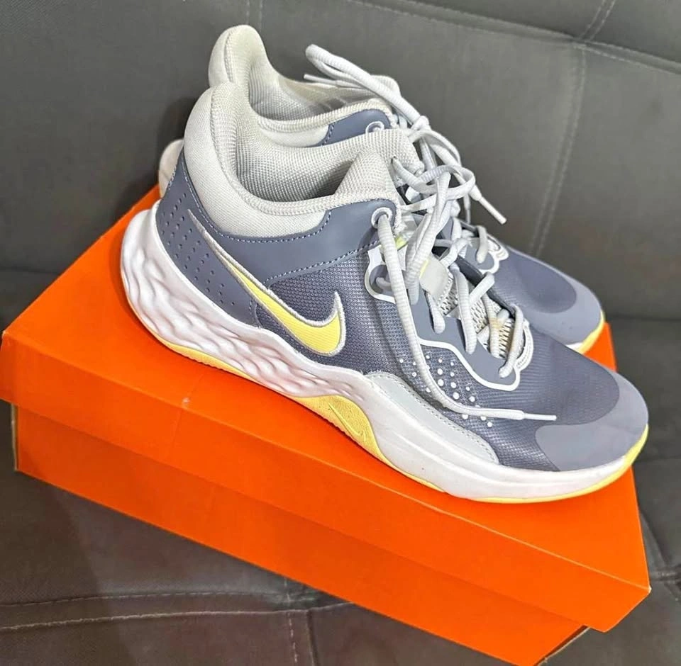 nike basketball shoes