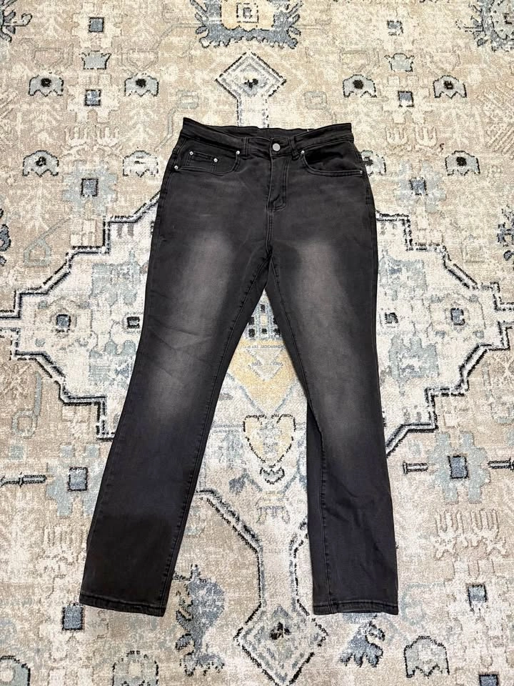 Bundle of 2 Pairs of Jeans Size 30 - Black and Light Wash