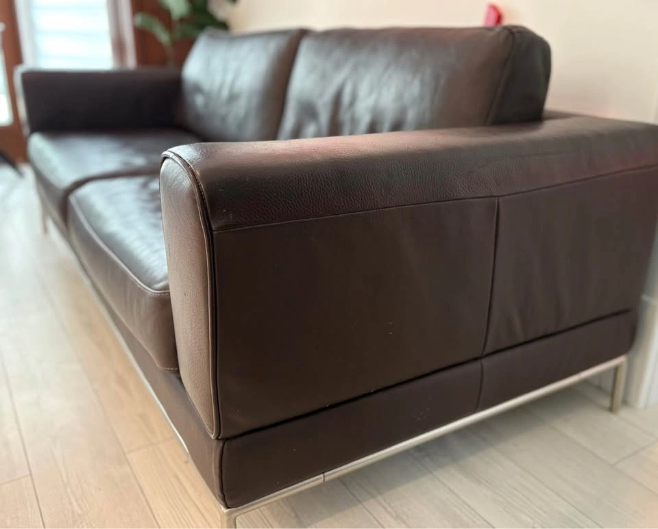 GORGEOUS MODERN TOP GRAIN BROWN LEATHER SOFA! - photo 2