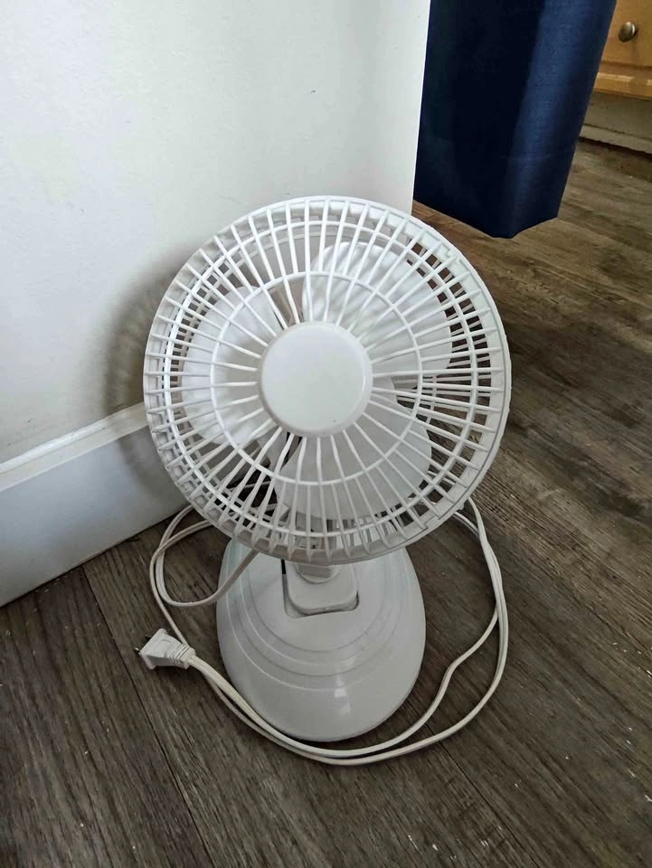 Small White Desk Fan