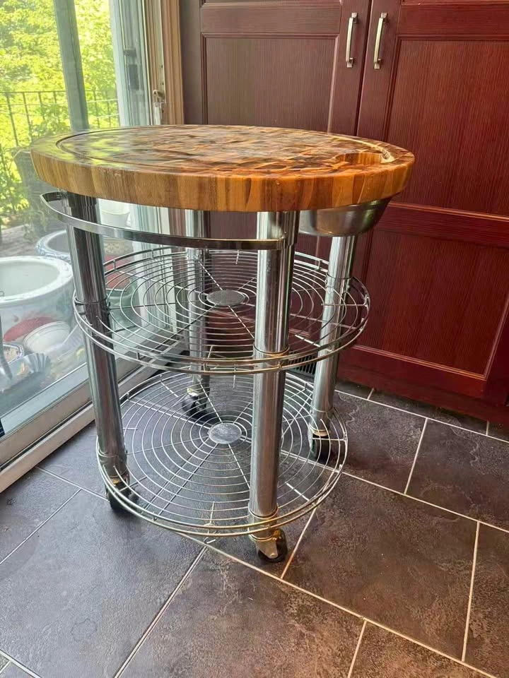 Kitchen counter with wheels