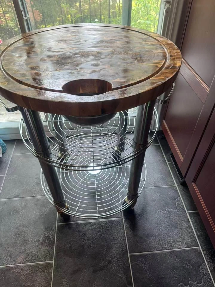 Kitchen counter with wheels - photo 4