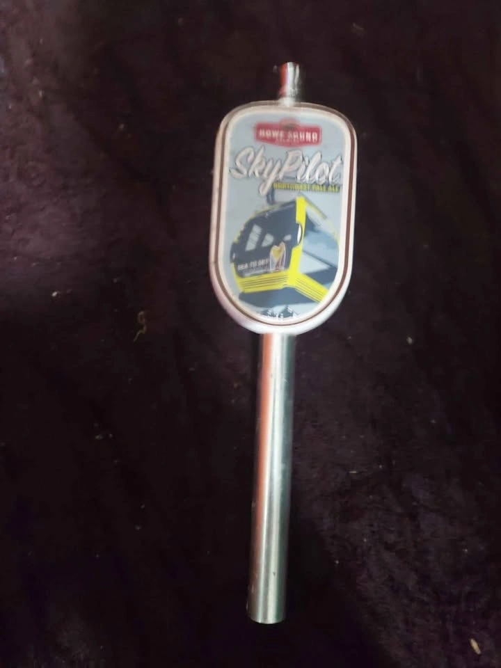 Assorted Beer Tap Handles - Parallel 49, Granville Island, Russe - photo 5