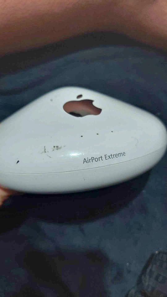 Apple AirPort Extreme Base Station