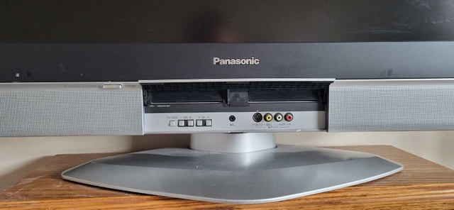 Panasonic Viera TV - photo 3