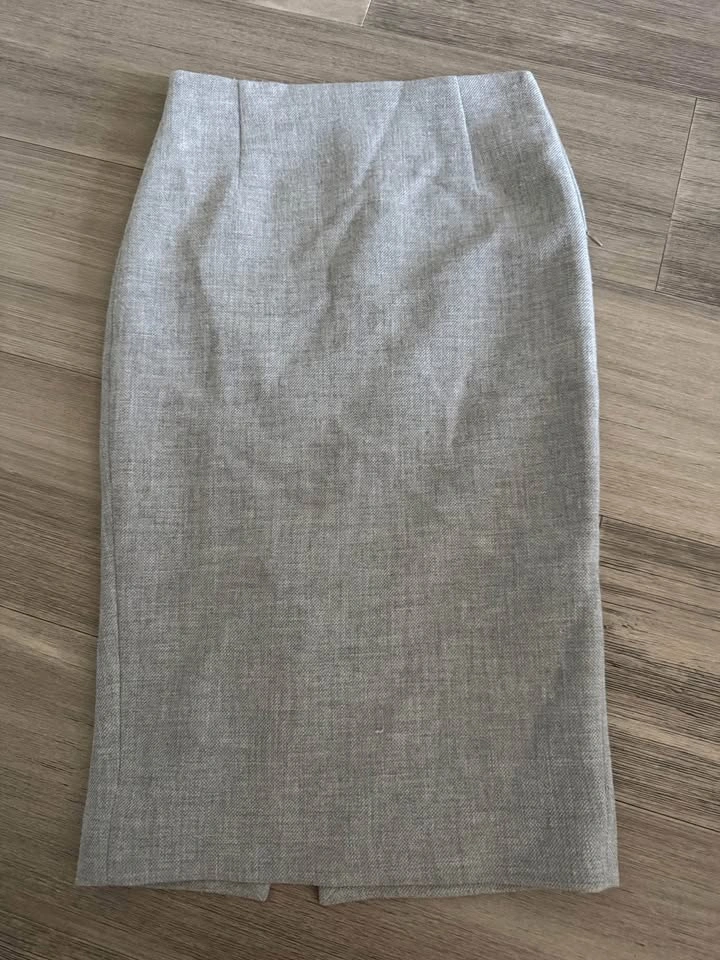 Massimo Dutti Skirt - Size 34, Grey