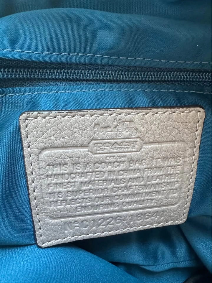 Coach Leather Handbag and Wallet - photo 3