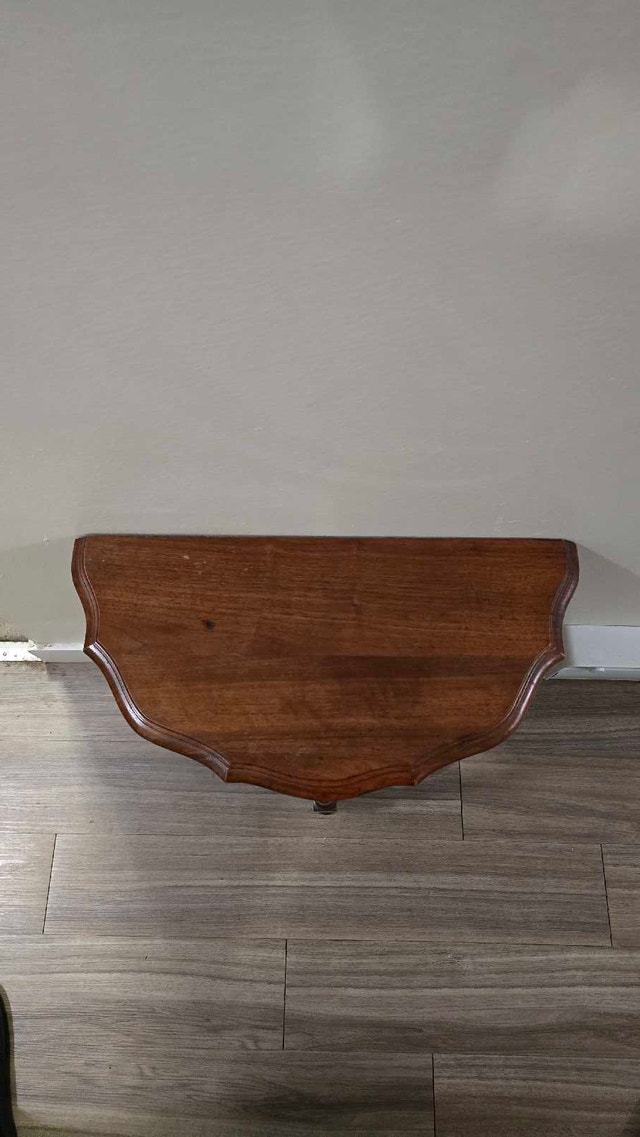 Small wooden console table – 23.5" x 22" - photo 2