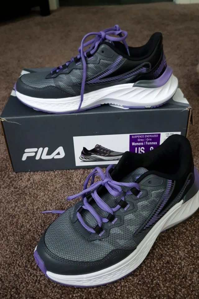 Brand New! Women’s Fila Suspence Energized Runners (Size 8W)