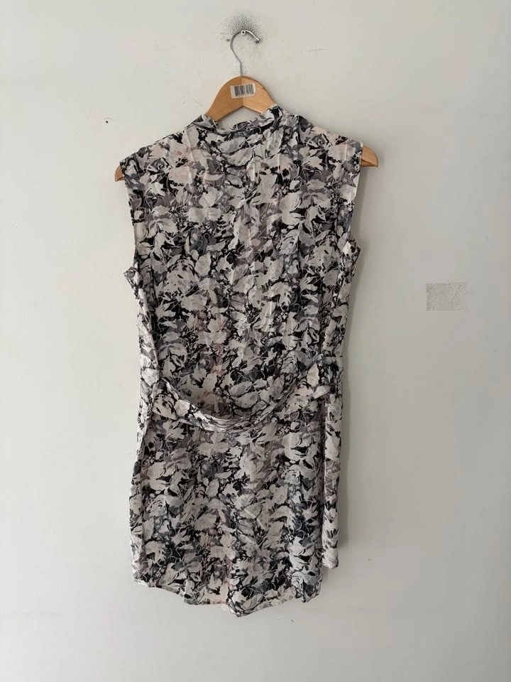 AllSaints Sleeveless Floral Blouse Size 4 - photo 5
