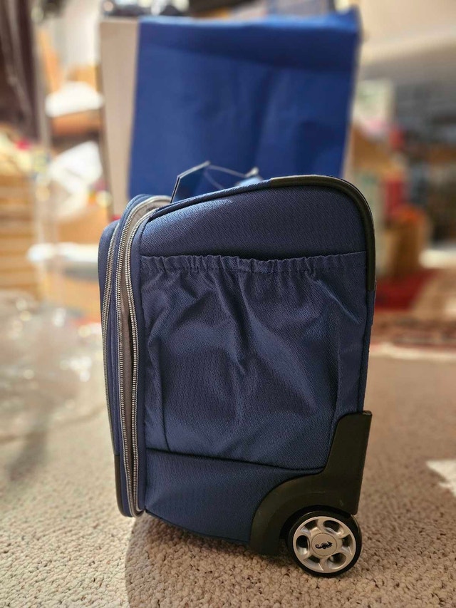 Holiday Luggage Compass Unite Carry-On - photo 3