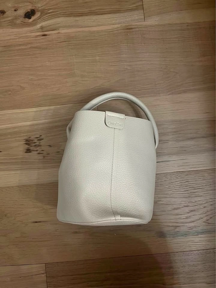 Chio'2nd Leather Bucket Bag