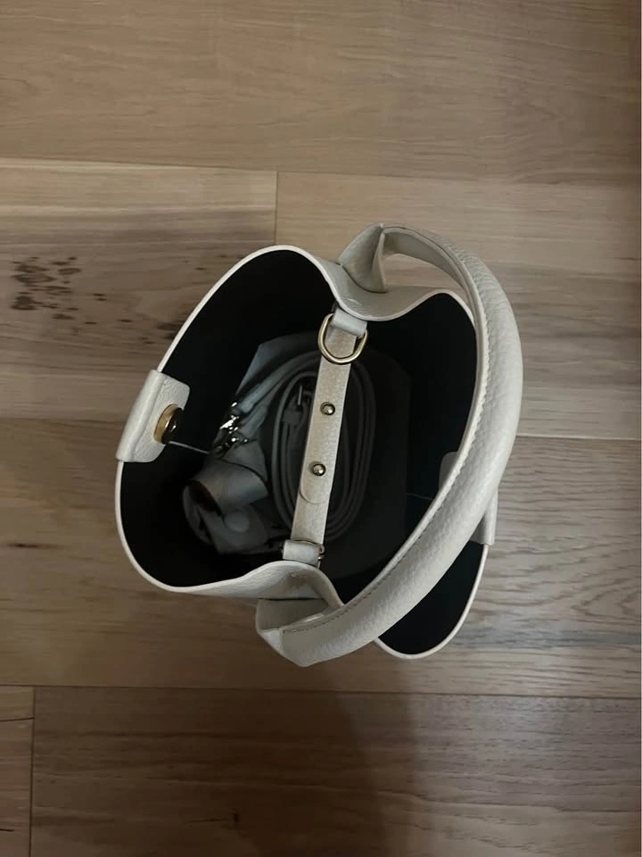 Chio'2nd Leather Bucket Bag - photo 2