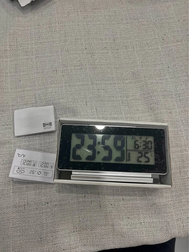 IKEA Filmis Digital Clock