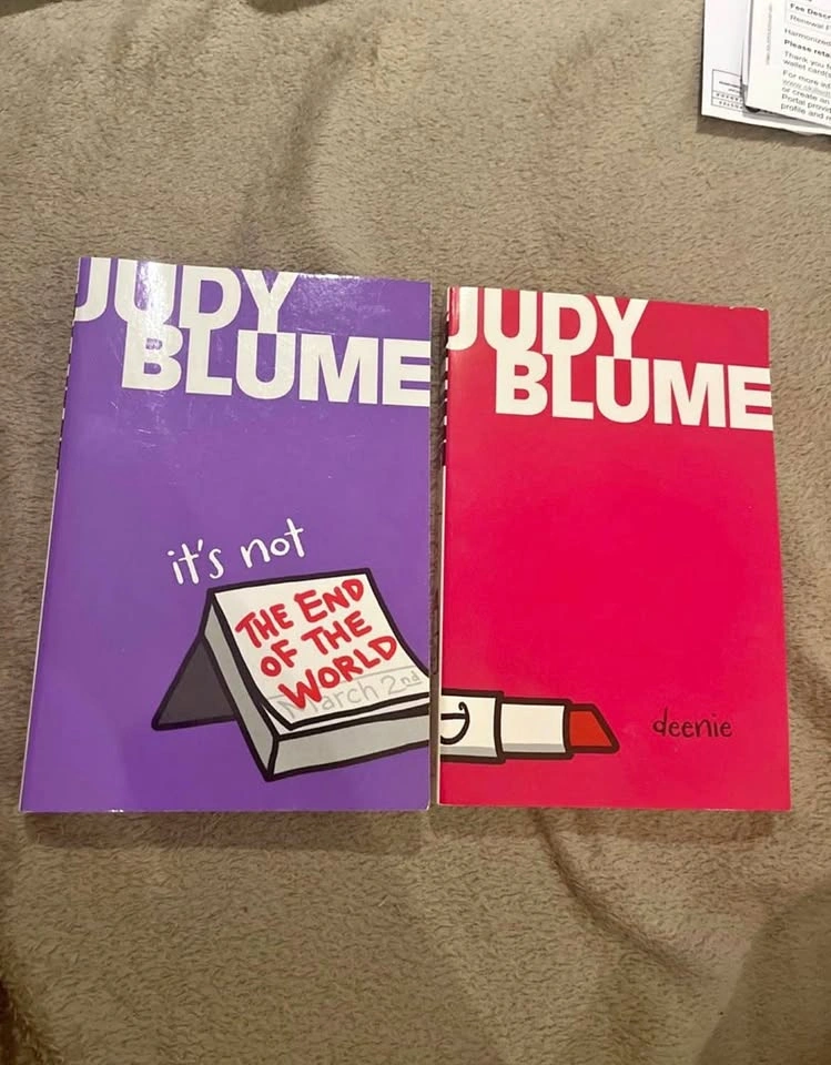Judy Blume: Deenie & It’s Not the End of the World