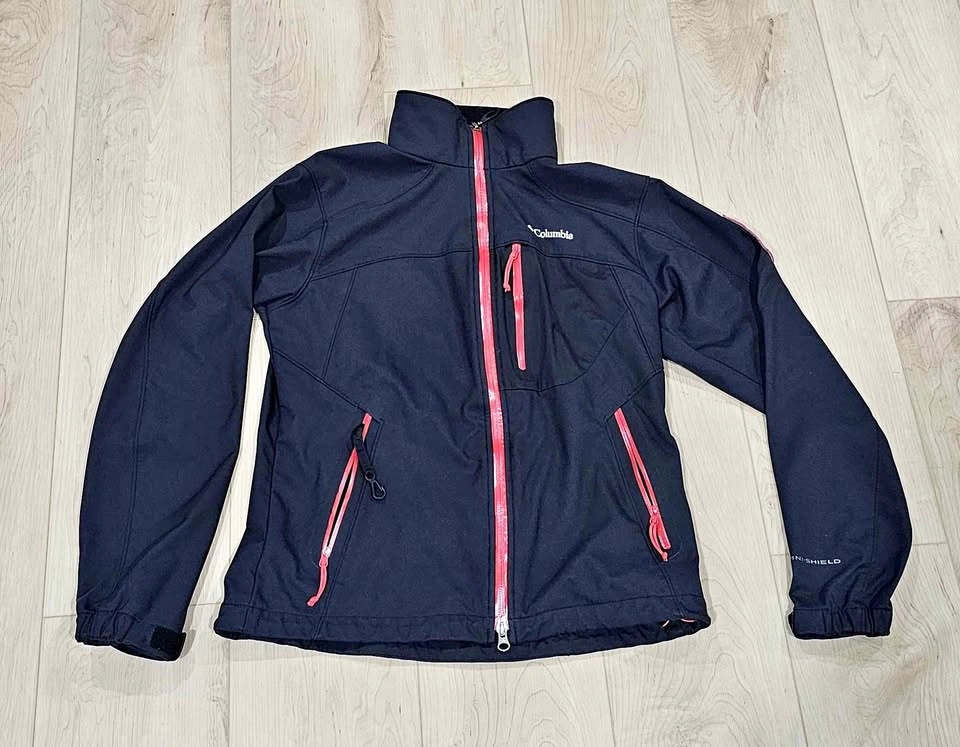 Columbia Women's Omni-Shield Softshell Jacket - Team Canada