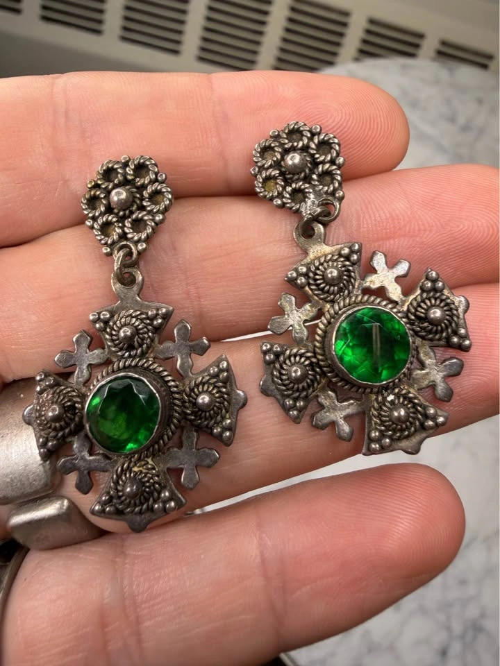 Jerusalem 90% Silver Vintage Earrings Matching Pair - photo 4