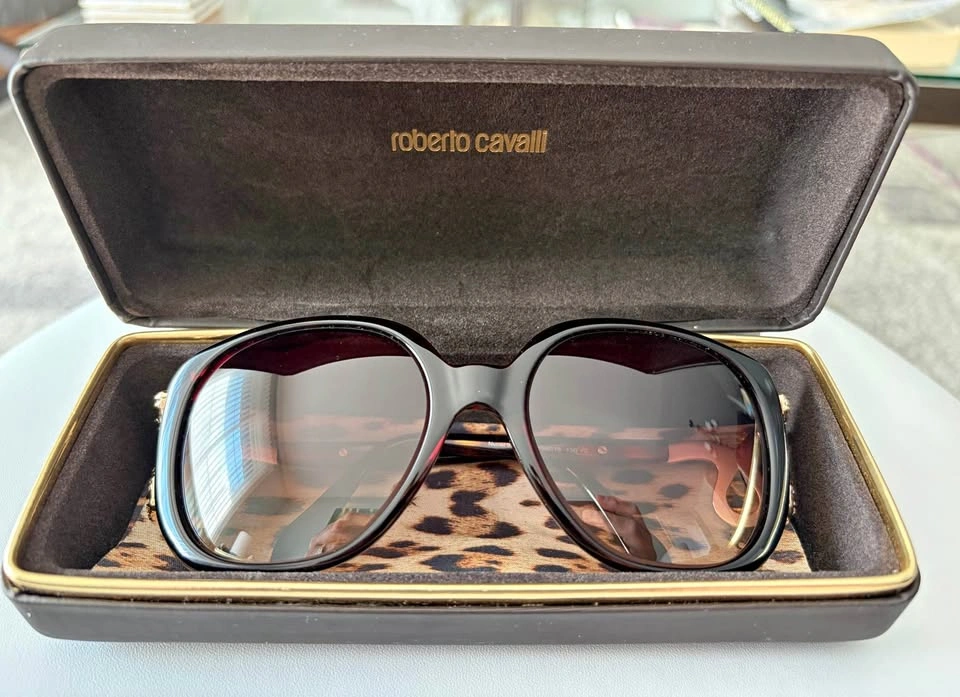 Roberto Cavalli Nunki Sunglasses with Case and Leopard Cleaning