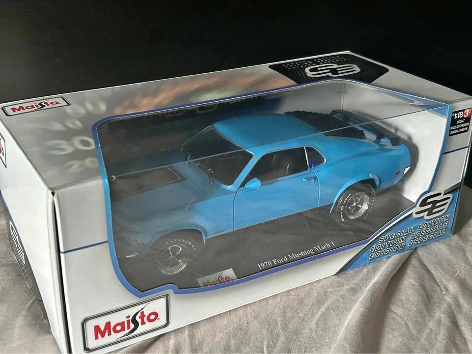 Maisto - Ford mustang mach 1 - 1/18 scale