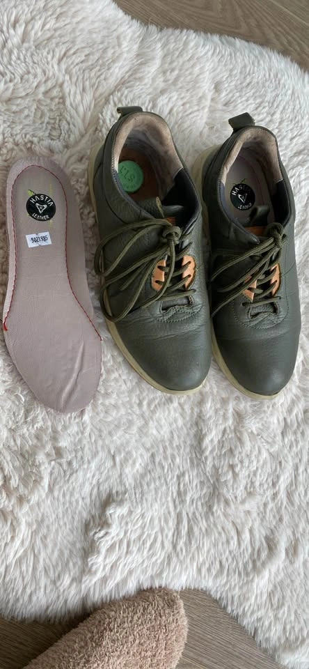 Hastia Leather Sneakers - photo 2