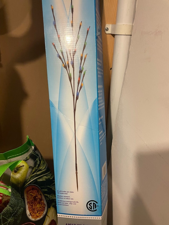 4 Multi-color LED lawn stakes - photo 2
