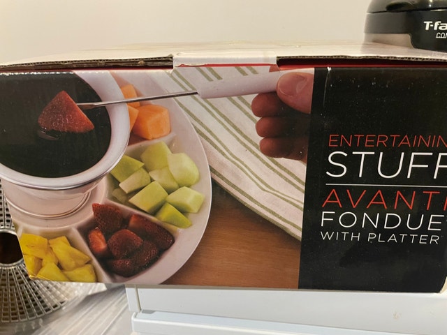 Fondue with platters like new