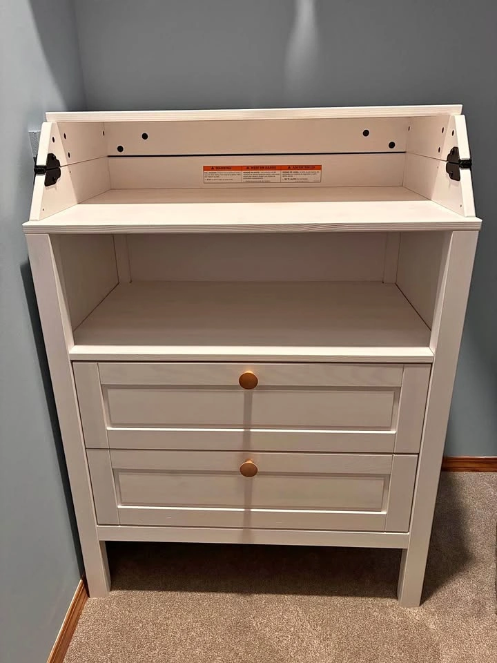 IKEA change table