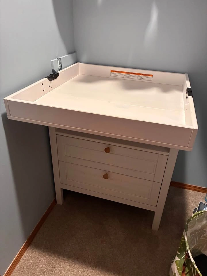 IKEA change table - photo 3