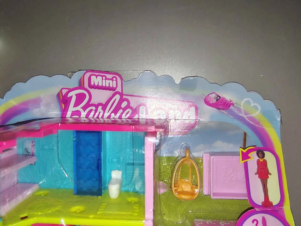 Barbie Bundle: Standard Barbie Doll & Mini BarbieLand Dreamhouse - photo 4