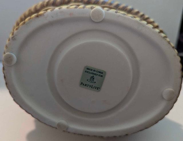 Partylite Spring Flower Basket Tea Light Holder - photo 4