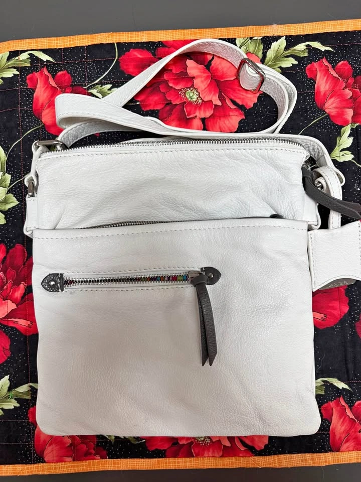 Danier Vintage Leather White Cross Body Purse