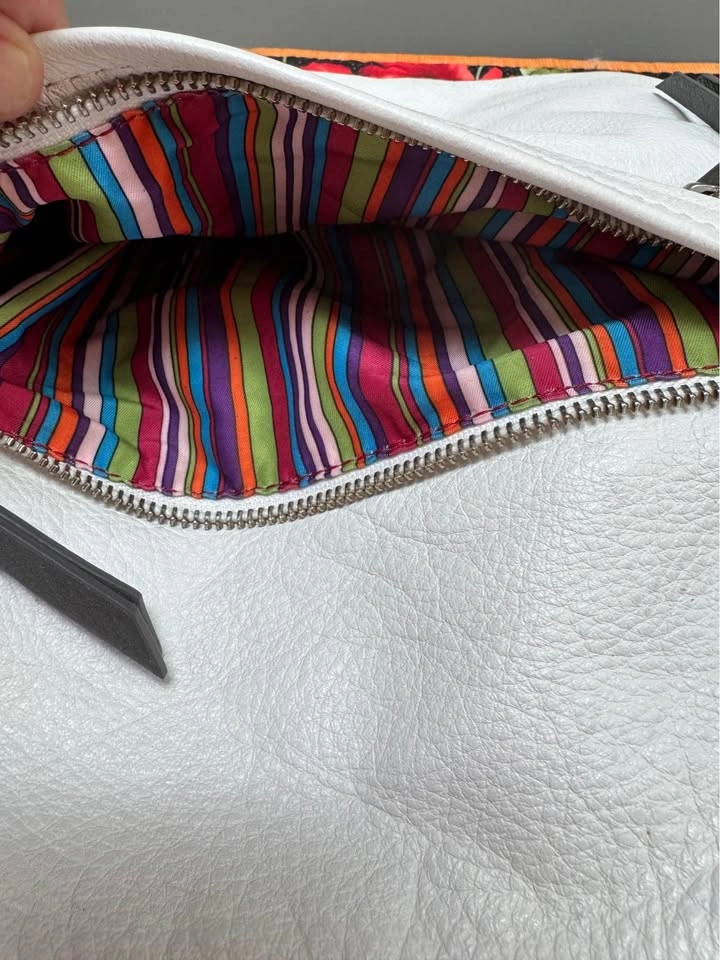 Danier Vintage Leather White Cross Body Purse - photo 4