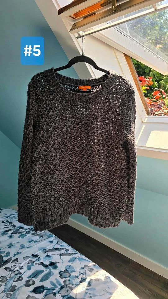 Women's Sweaters - photo 5
