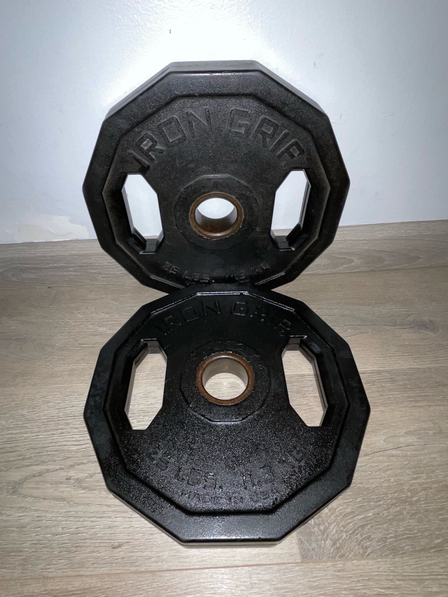 Pre-Owned Pair Of 25lbs Iron Grip Urethane Coated Weight Plates - photo 2