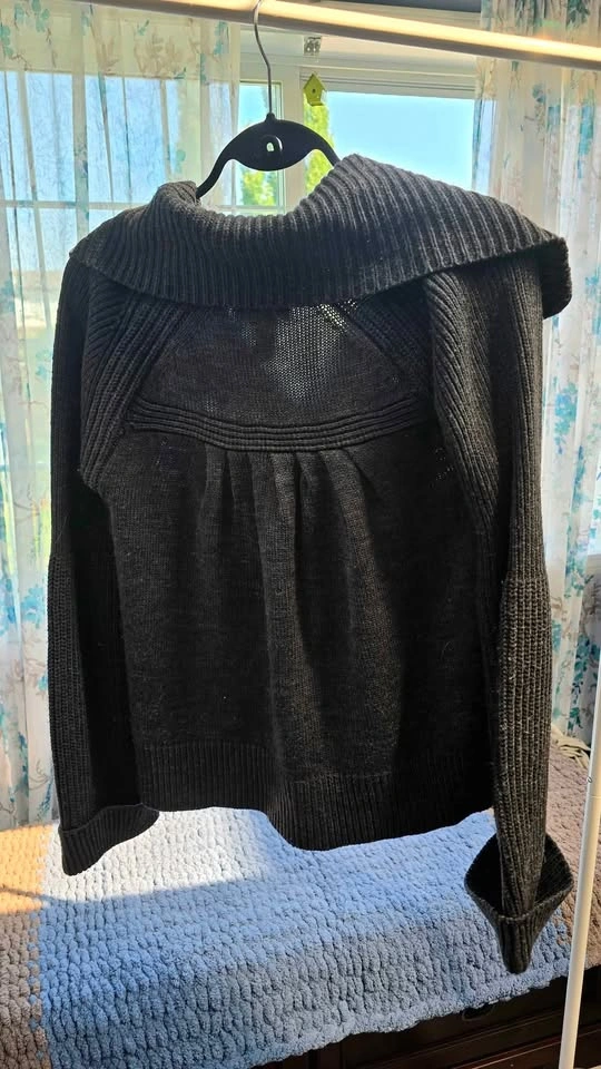 Women's Fylo Button Up Sweater - photo 2
