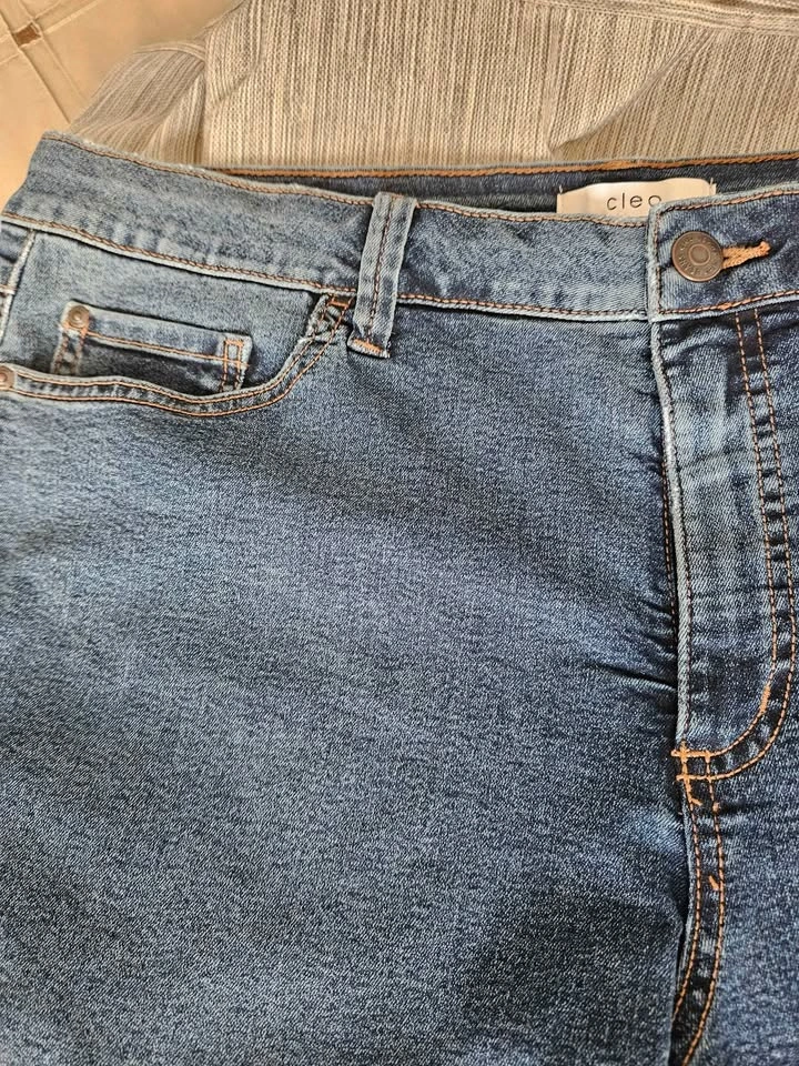 Cleo Lilly Slim Leg Jeans Size 16 - photo 4