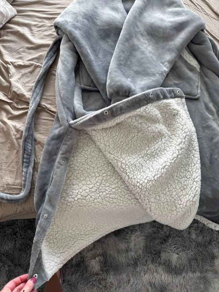 Bedsure Wearable Blanket Hoodie - photo 3