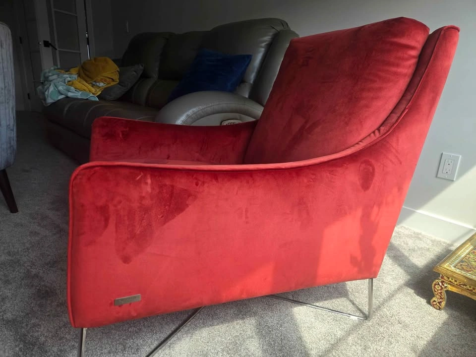 Natuzzi Red Velvet Accent Chair - photo 3