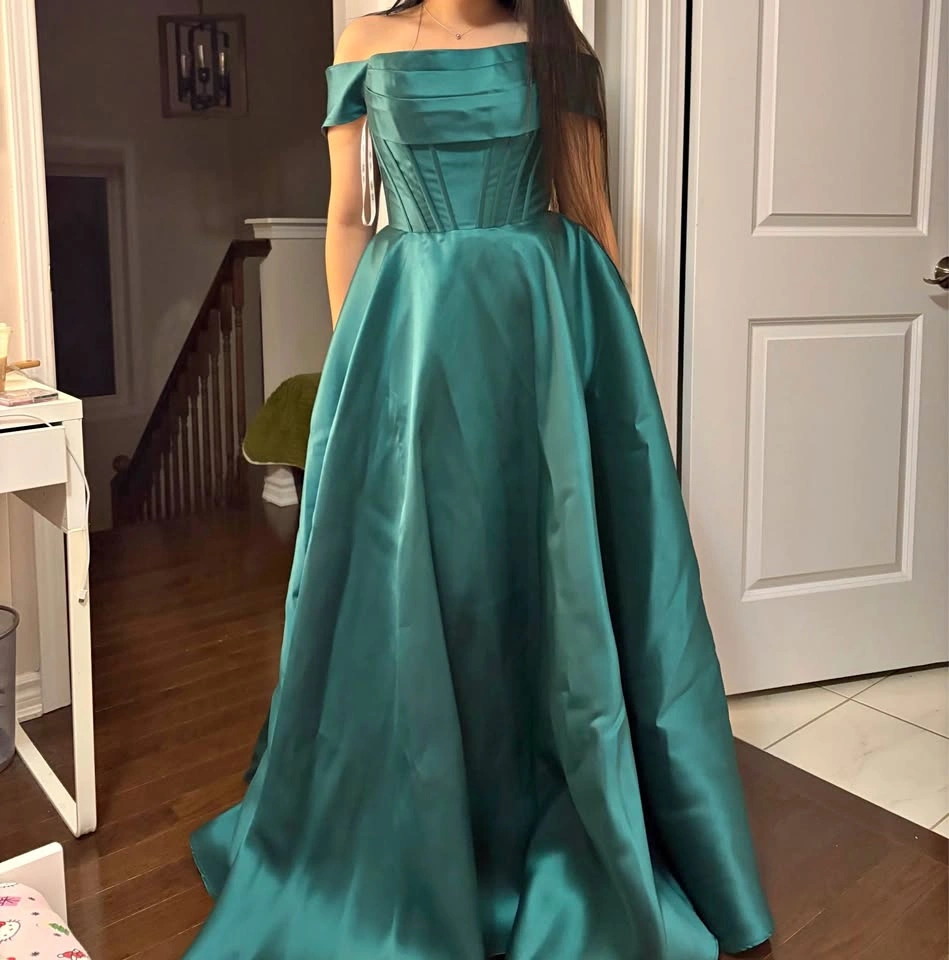 Emerald Green Satin Off-the-Shoulder Prom Gown