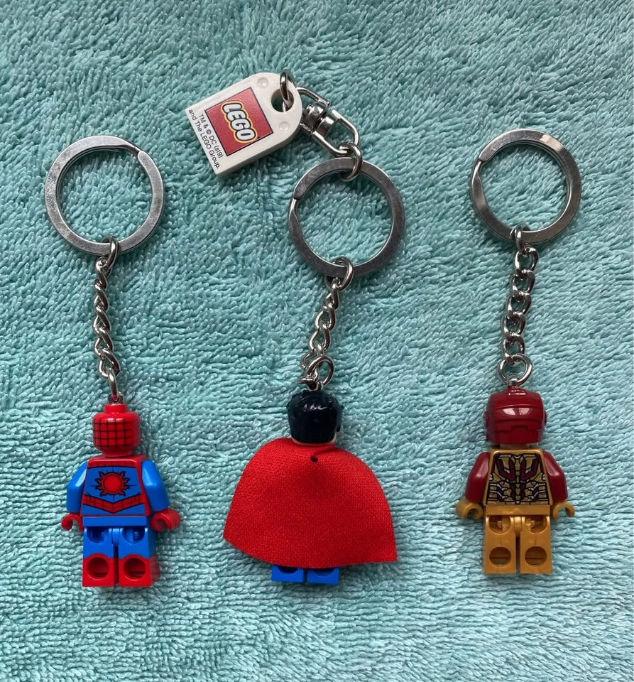 Lego Superhero Keychains - photo 2