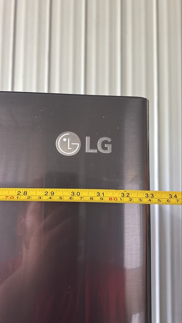 LG Refrigerator in good condition - photo 4