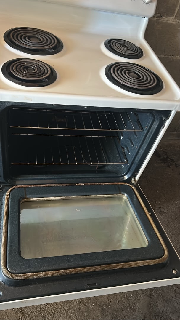GE Electric Range - photo 5