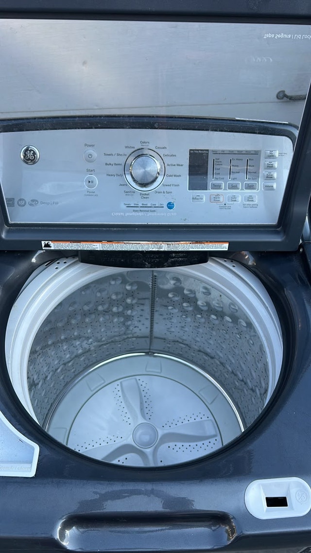 GE Washer and Dryer machine - photo 3