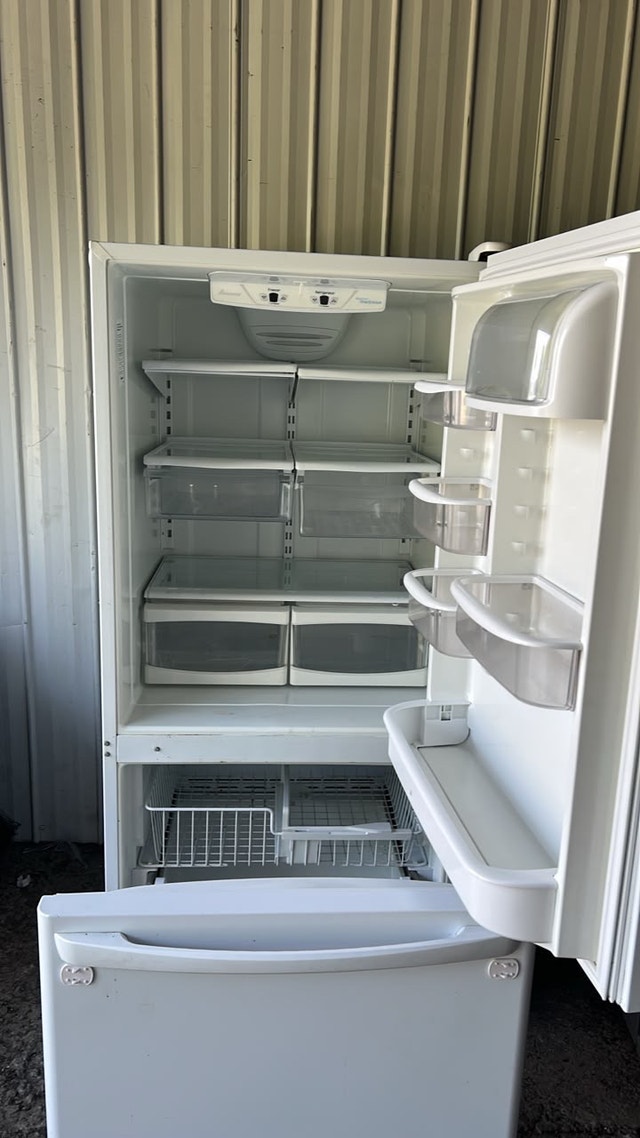 Maytag Refrigerator - photo 2