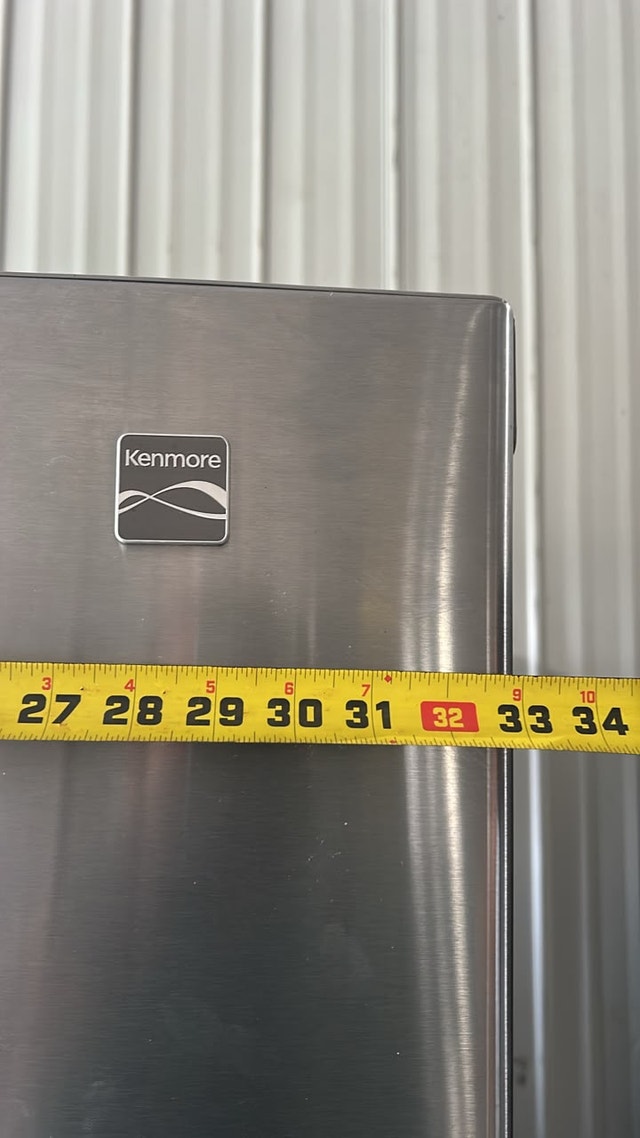33 inch Refrigerator in good condition - photo 3