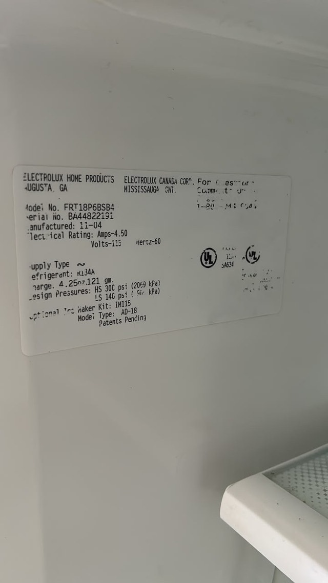 Frigidaire Refrigerator in good condition - photo 5